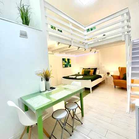 Teresian Near The Andrassy Street Free Air Conditioner Free Coffee Apartment *