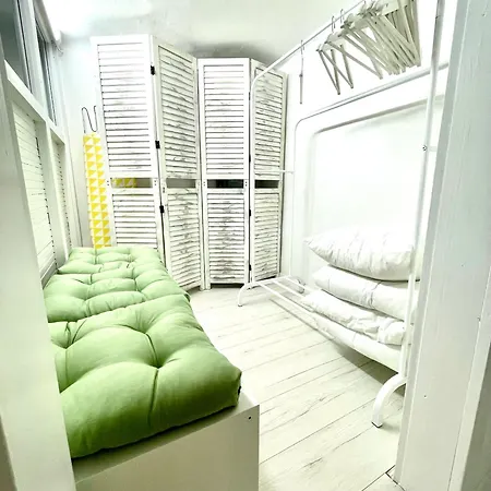 Teresian Near The Andrassy Street Free Air Conditioner Free Coffee Apartment *